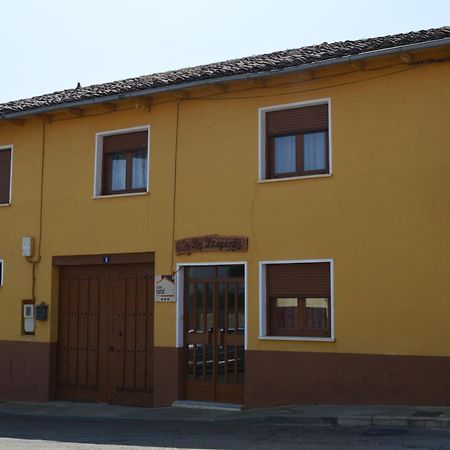 Casa Rural Los Lláganos Villaturiel Exterior foto